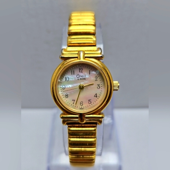 Womens Caravelle By Bulova Watch Gold Tone Mother Of Pearl C877485 New Battery - Picture 1 of 9
